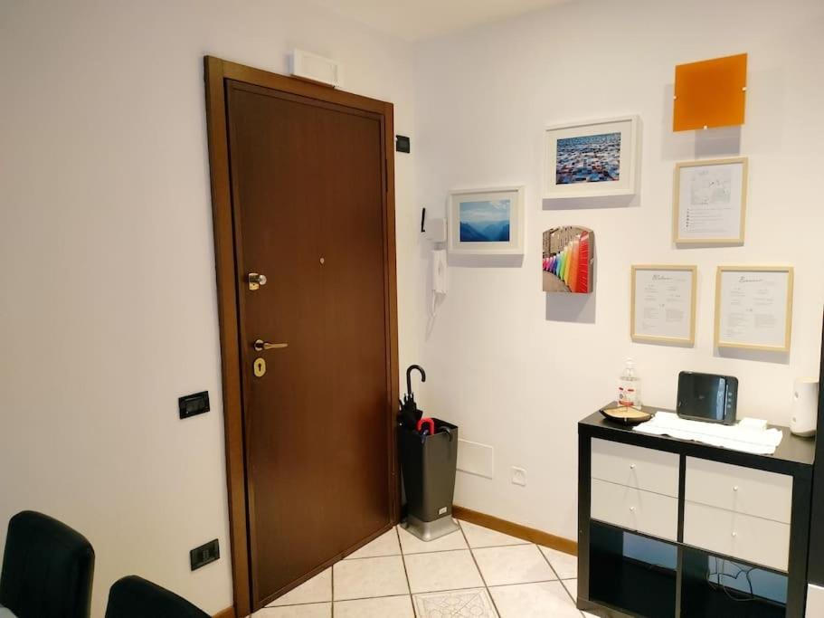 Intero Appartamento A Nord Di Milano 브레쏘 외부 사진